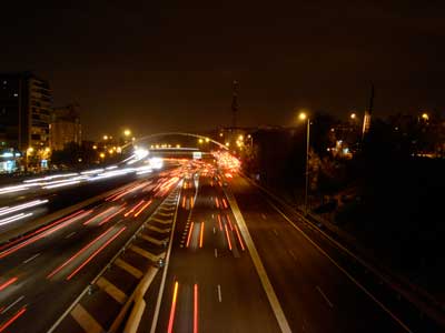 La iluminacin en autopistas y autovas tambin forma parte del Plan de Ahorro Energtico del Gobierno. Foto: lvaro Ibez...