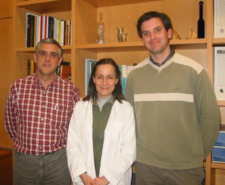 Mara ngeles Villegas, junto a Manuel Garca Heras (izquierda) y Javier Pea Poza