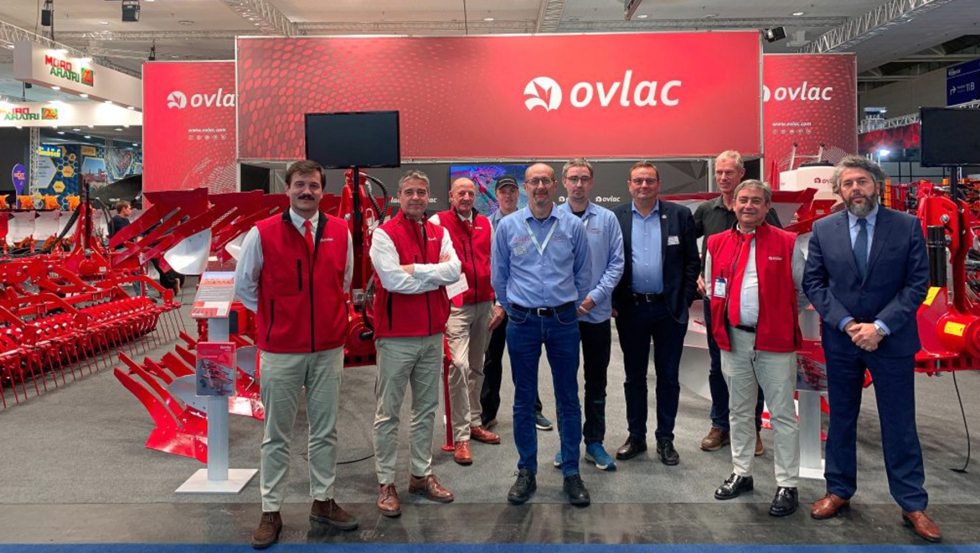 El personal de Ovlac estuvo acompaado por el equipo de Farm Implement, su distribuidor en Dinamarca, Noruega y Finlandia; Marius...
