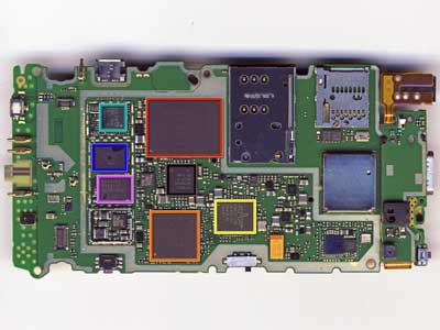 NFC chips are cheaper, which will allow a faster integration into the world of mobile telephony