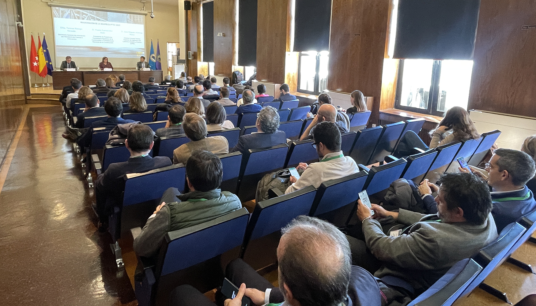 Asistentes a la Asamblea General de la PTEC 2023