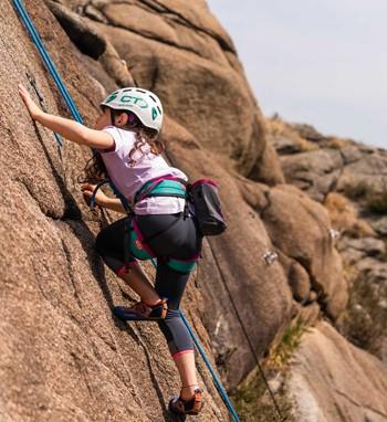 Climbing Technology diseña una gama de equipos para los escaladores más  jóvenes - TradeSport