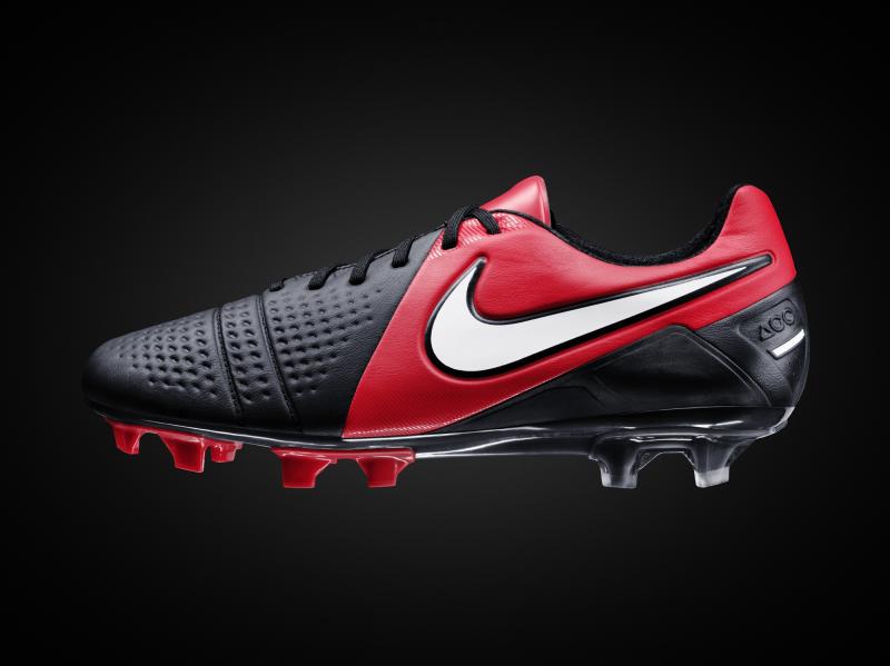 Nike presenta sus nuevas CTR360 Maestri III Material Deportivo