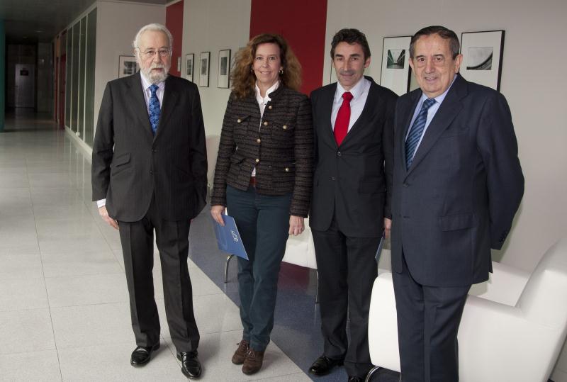 Luis Eduardo Corts, presidente ejecutivo de IFEMA; Roco Aguirre, directora de EXPOBIKE; Fermn Lucas, director general de IFEMA y Fernando Escartn...