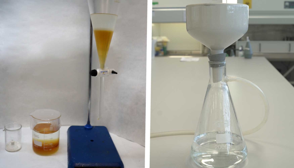 Extraccin de cido lctico con solventes en el marco del proyecto Esencial. Foto: Itene