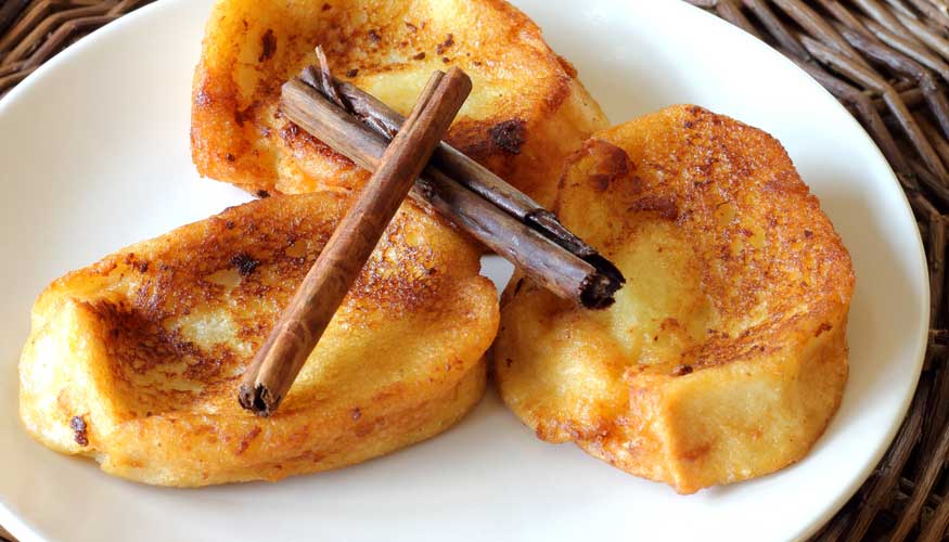 Torrijas maridadas con Vino de Jerez. Foto: sherry.wine