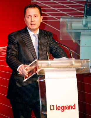 Corrado Franchi, durante su intervencin en la presentacin en el Santiago Bernabu