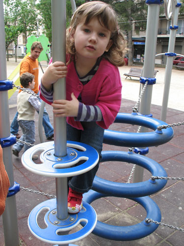 Parques infantiles diseñados para fomentar el aprendizaje a través