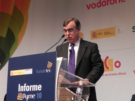Alfonso Arbaiza, moderador del debate sobre la tercera edicin del Informe ePyme