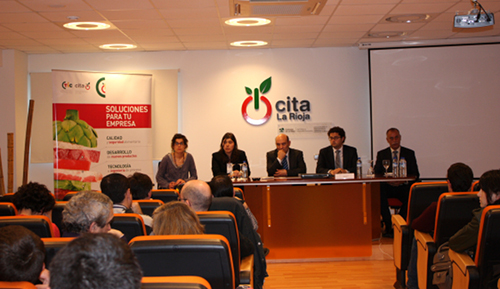 En la imagen, una de las mesas debate que tuvieron lugar el pasado da 27 de abril en la sede del Cita