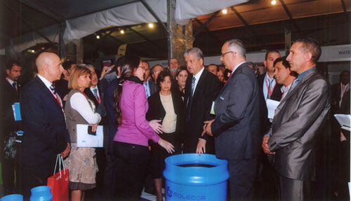 Visit of Minister Abdelmalek Sellal to stand Molecor in Algiers