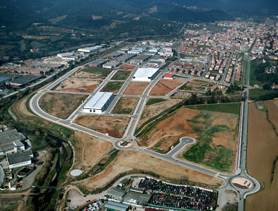 El polgono industrial de Can Terrs est conformado por tres zonas, dos industriales y una terciaria, con diferentes caractersticas y usos...