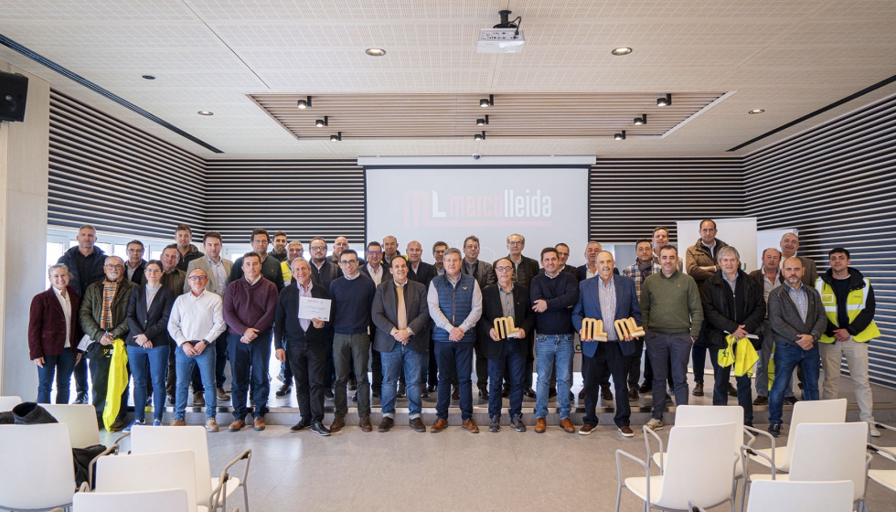 Foto de familia de la entrega de los premios PronosVac en las instalaciones de Cobadu