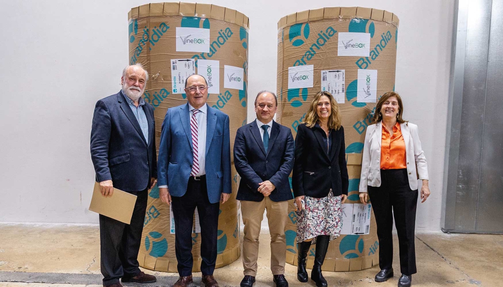 Gaspar Barreras, director general de Papelera de Brandia, Carlos Moro, presidente de Bodegas Familiares Matarromero, Antonio Casal...