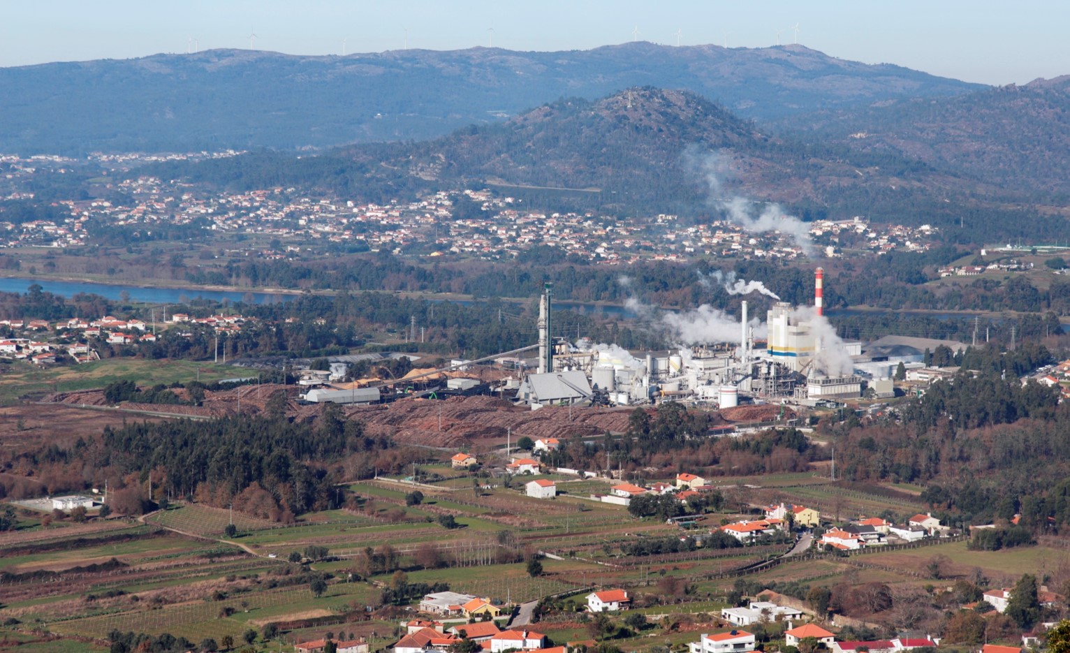 Fbrica de papel kraft DS Smith, em Viana do Castelo