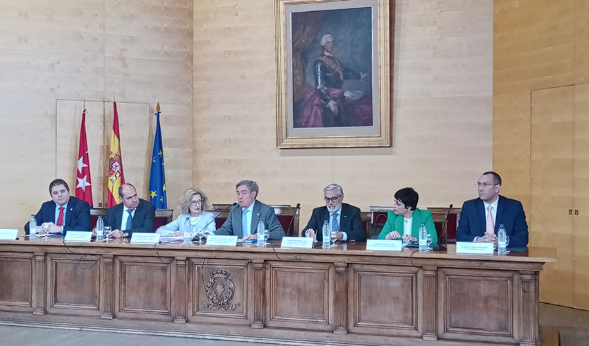 Mesa redonda �Atracci�n de talento en la Ingenier�a Naval�