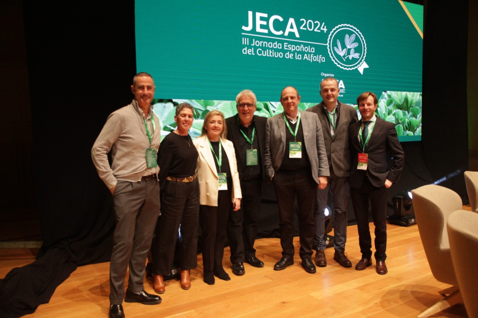 Miembros de la directiva de AEFA en la JECA 2024 celebrada el pasado 8 de febrero en Valladolid