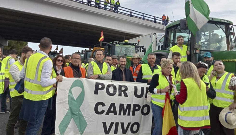 Manifestacin de agricultores y ganaderos en Sevilla