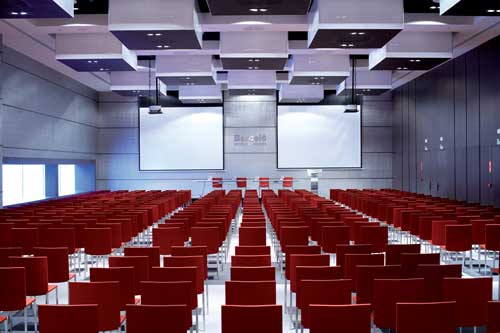 El centro de convenciones de Barcel Mlaga cuenta con ms de 1.500 m2 dividido en 16 salas con una capacidad mxima de 1...
