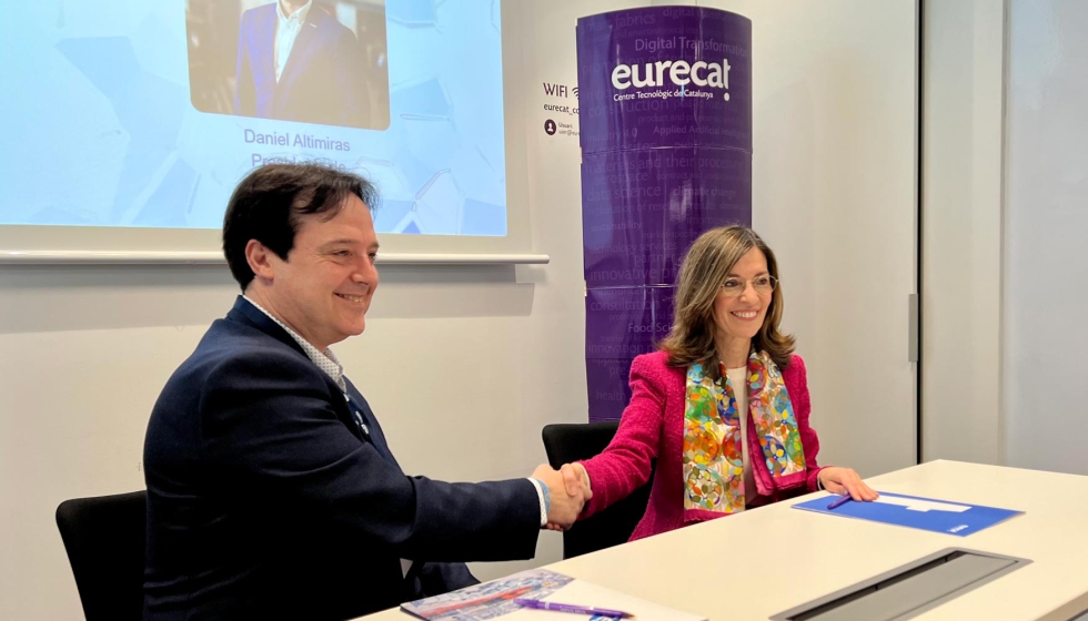 Daniel Altimiras, presidente de Eurecat, y Ana Gonzlez, presidenta del CEL, tras la firma del acuerdo