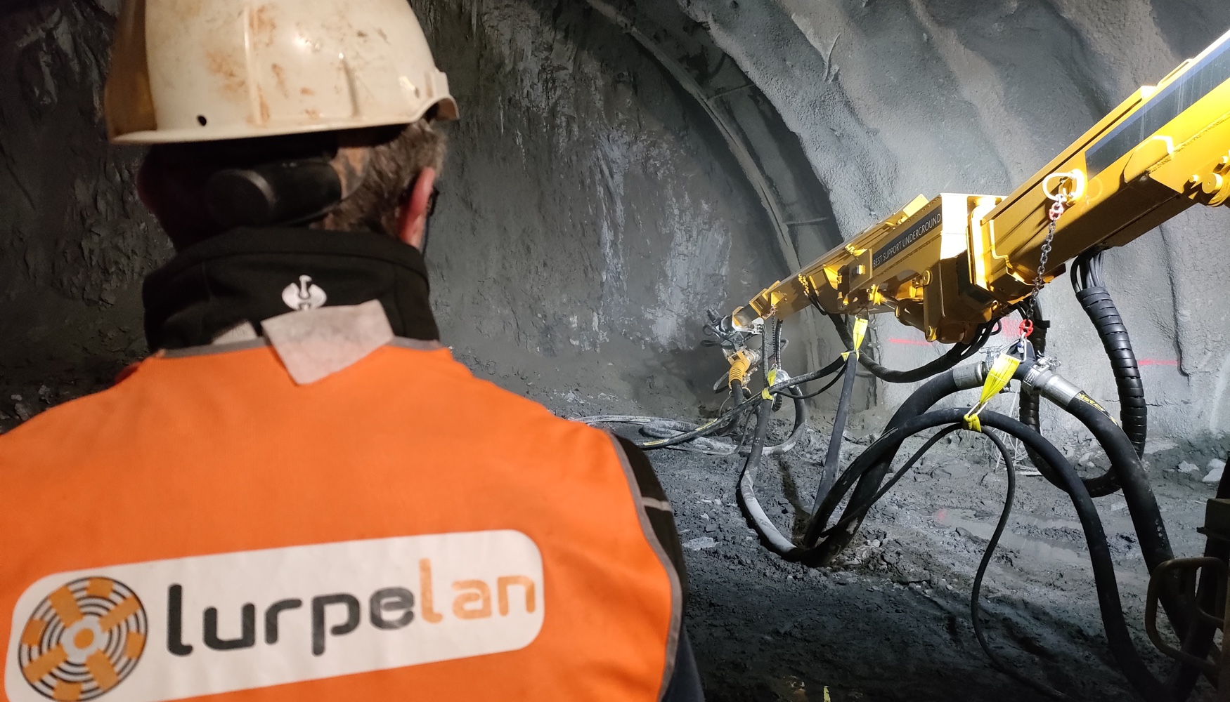 Lurpelan Tunneling cuenta con una larga trayectoria en trabajos de proyeccin de hormign para el sostenimiento de tneles por todo el pas...