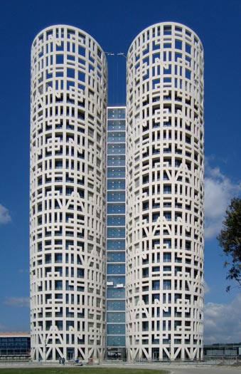 Las Torres de Hrcules, en Cdiz, es uno de los proyectos ms destacados del arquitecto
