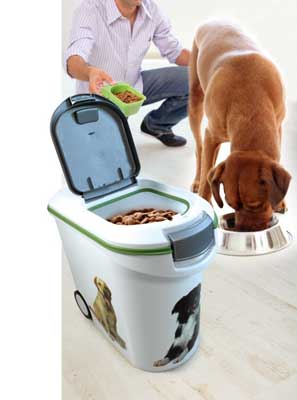 El contenedor plástico de comida para perros Petlife ganó el 'Premio al  Producto Innovador del Año' - Plástico