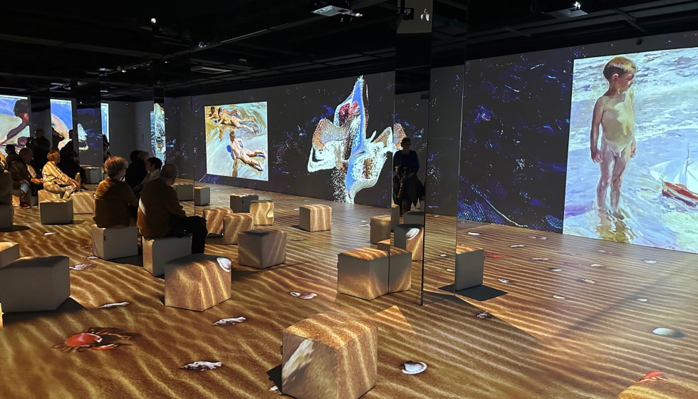 La sala inmersiva de 300 m2 recoge, mediante animaciones y efectos digitales, la evolucin artstica de Sorolla