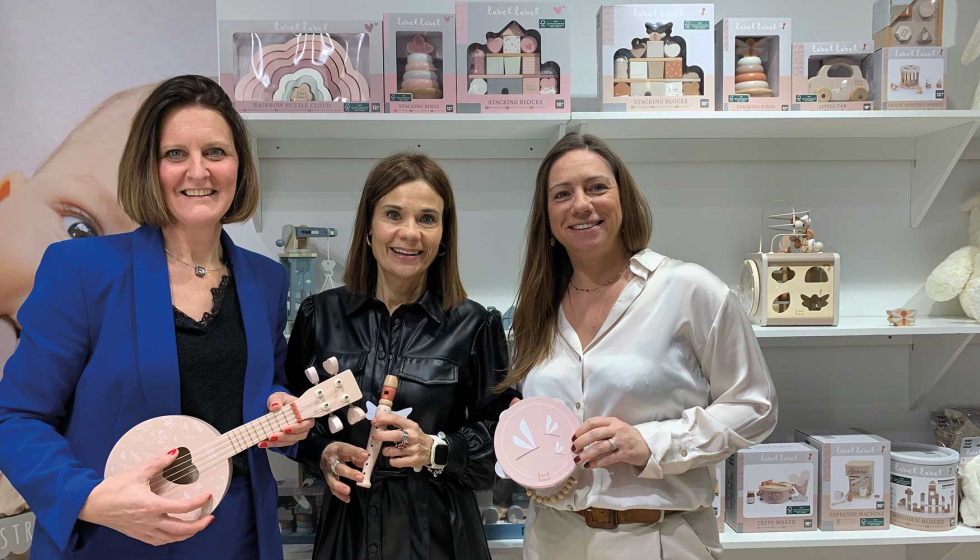 Ann Robbens, export manager, Nuria Martell, country manager Espaa, y Delphine Labie, sales de Grupo Mekk