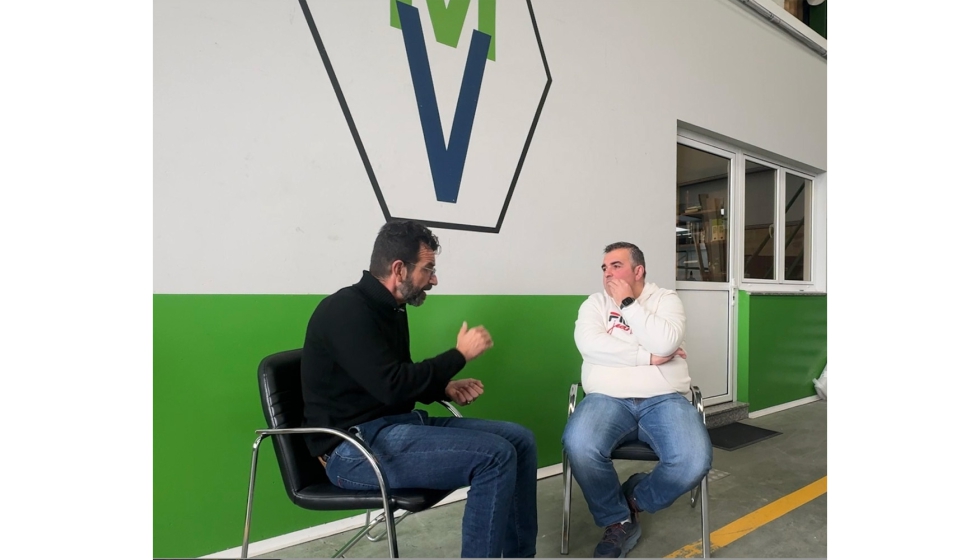 Marcos Calvo, gerente de Aluminios Vallemar, en un instante de la conversacin con ngel Marco