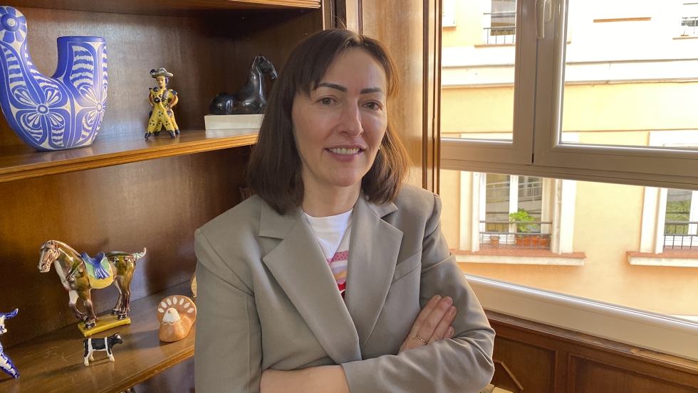 La directora general de Producciones y Mercados Agrarios del MAPA, en su despacho en Madrid