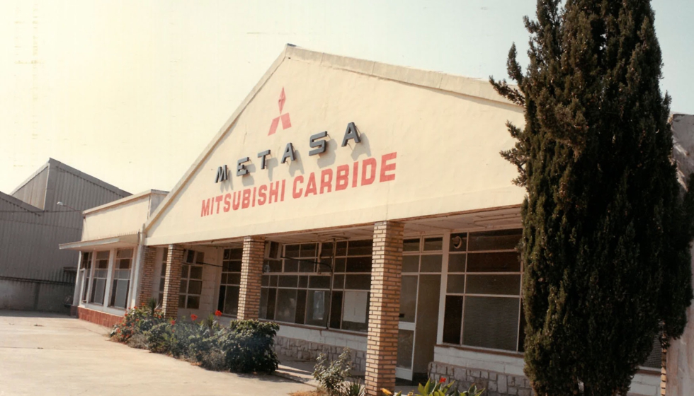 En la imagen, la compaa en 1974, an como Metasa, pero ya vinculada a Mitsubishi Materials