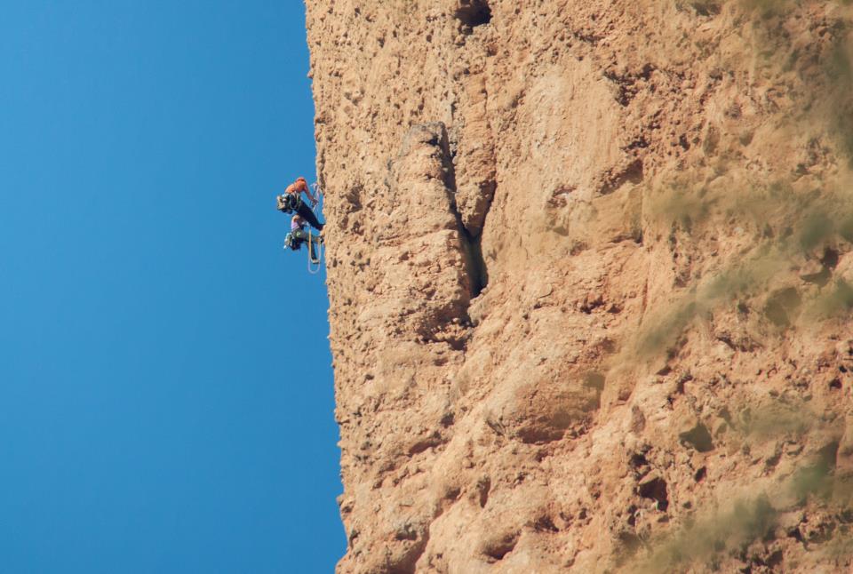 'Subiendo' (escalada en Riglos) Juanedc