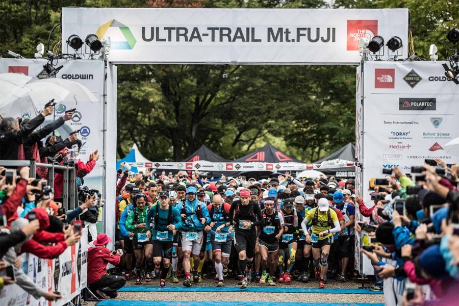 Salida del Ultra Trail del Monte Fuji, penltima prueba del UTWT Alexis Berg/UTWT