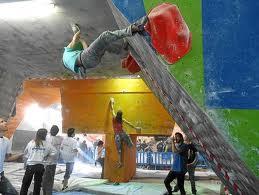 Urko Carmona en el I Open de Paraescalada celebrado en Jaca