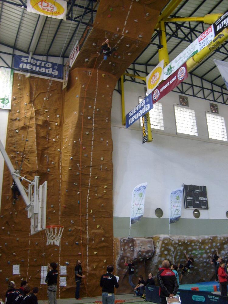 Rocdromo de Armilla (FOTO: pmdmoron.com)