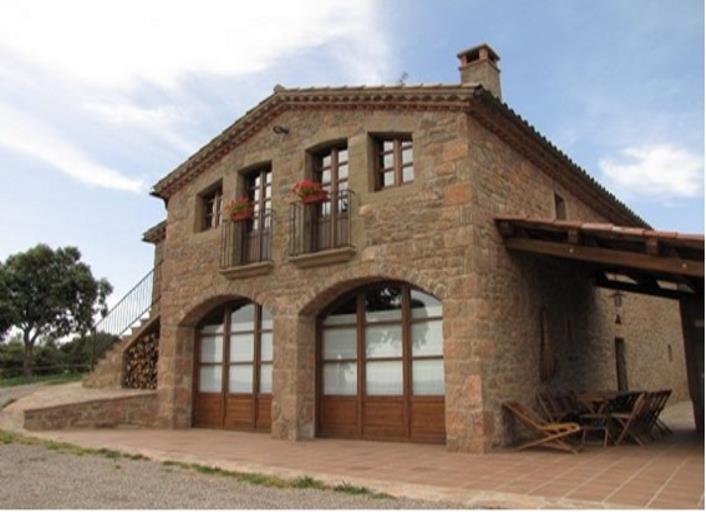 Casa Rural Benet  tuscasasrurales.com