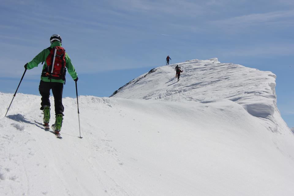 Esquiadores en la cima del Baitallance Jorge Millaruelo