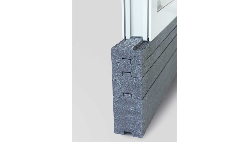 Foto de ISO-Chemie presenta ISO-TOP Base, perfil de subestructura flexible para ventanas y puertas de suelo a techo