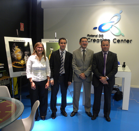 De izquierda a derecha, Marta Fraile, directora de comunicacin; Marc Artigas, director de desarrollo de negocio; Jorge Calvo, director y presidente...