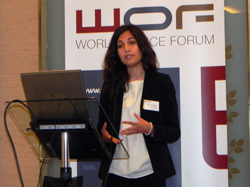 Marina Economidou, durante su ponencia en el World Office Forum