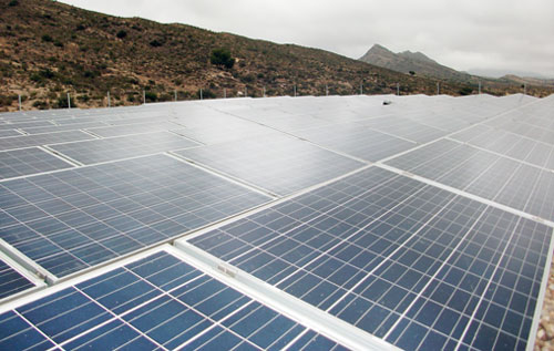 La empresa que ha contratado a Phoenix Solar para la construccin de esta instalacin fotovoltaica ha sido SEDELAM (Ingeniera...