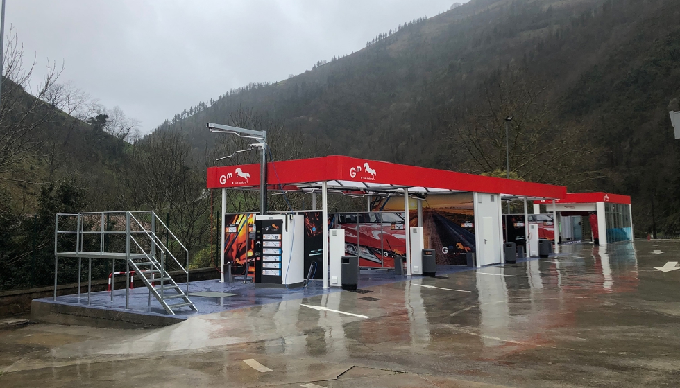 GM Fuel Stations cuenta con el Centro 4CA1500 N'Joypack30, diseado para ofrecer una limpieza eficaz y completa en un espacio abierto...