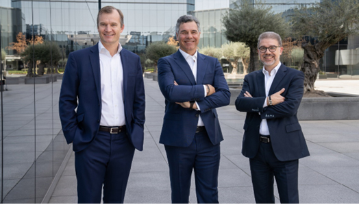 De izquierda a derecha: Meinrad Spenger, Germn Lpez y Ludovic Pech, CEO, COO y CFO de la nueva JV, respectivamente...