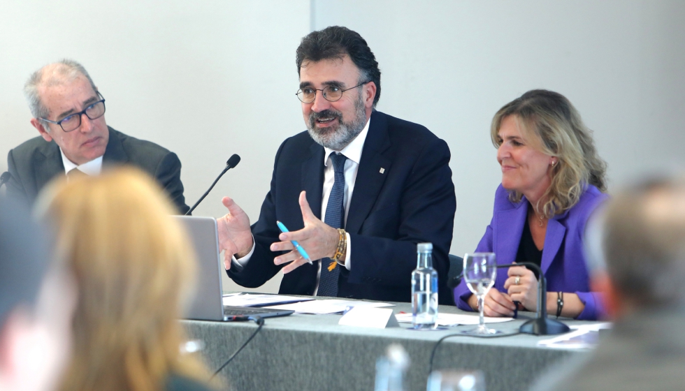 Jos� Alberto Carbonell, director general del Port de Barcelona; Llu�s Salvad�, presidente, y Miriam Alaminos...