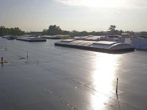 Lminas de EPDM para tejados planos: limpieza, perfeccin e impermeabilidad