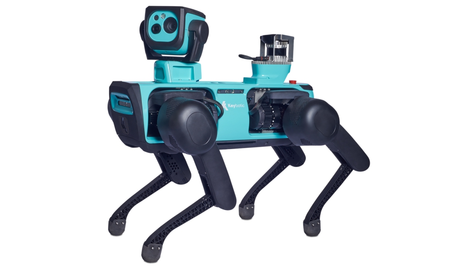El perro-robot tamao labrador de la startup inspeccion, por primera vez, de forma autnoma, ante el pblico del congreso...