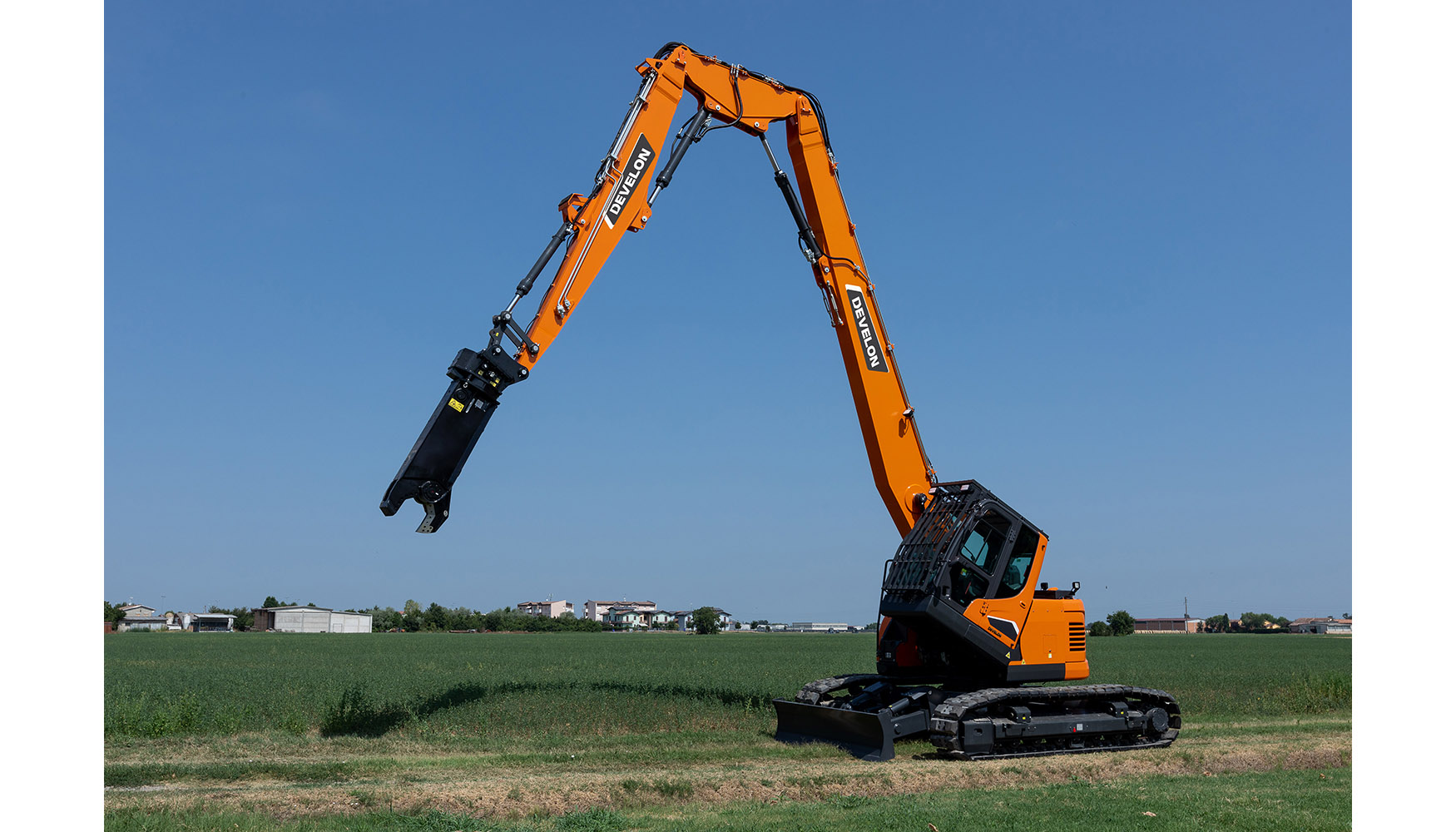 Nueva excavadora Develon DX140RDM-7