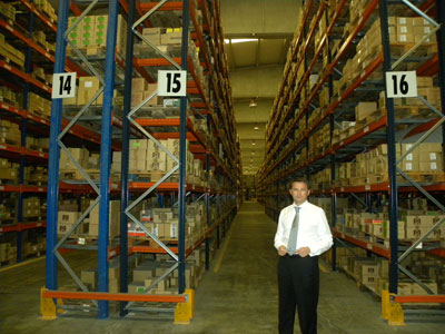 Fontana Fastener Iberian has more than 4,500 m2 of warehouse, which brings together a 60,000 references...