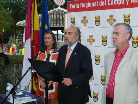 El alcalde de Manzanares, Antonio Lpez de la Manzanara, present a la prensa la edicin 51 de Fercam